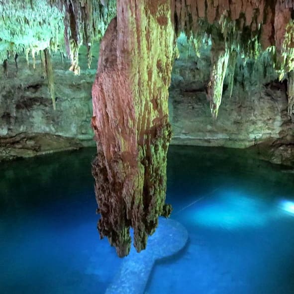 Cenote Suytún